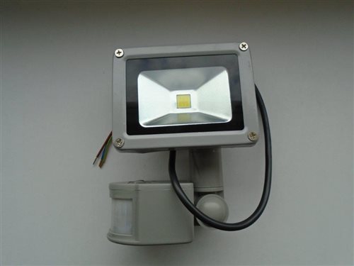 led reflektor carneo