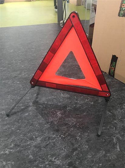 nv_vystrazny_trojuholnik_filson3