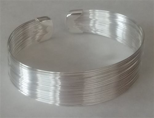 naramok z tenkych drotov 2