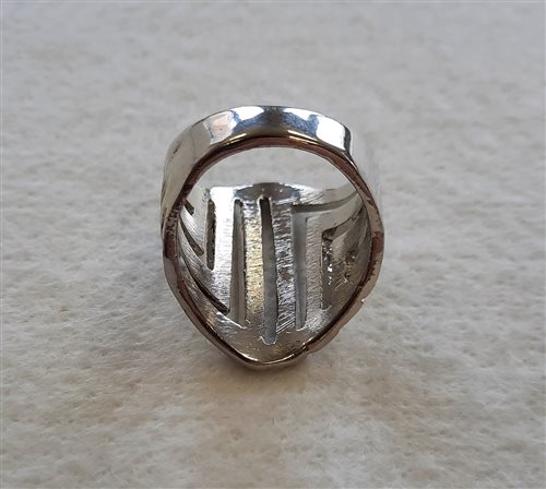 dámsky prsteň v striebornom prevedení č