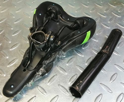 nalomenie a trhliny sedla 