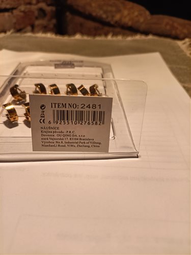 zapichovacie náušnice s kamienkami v tvare kruhu, farba zlatá, item no 2481 č