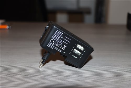 multifunkčný cestovný adaptér s bezdrôtovou powerbankou, model sl-310 č