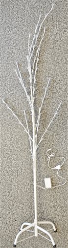 svietiaci stromček s plastovým ukončením led svetelných zdrojov v tvare kvetu1