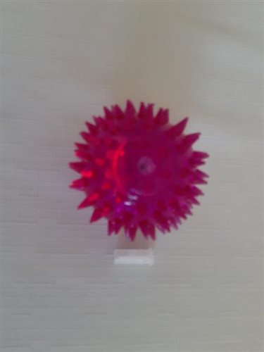 detská hračka – plastová svietiaca a pískacia loptička c