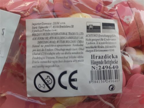 detská hračka – závesná hrazdička nad postieľku „hängende bettglocke“ c