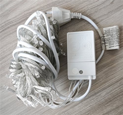 svetelný reťazec model v8f50 