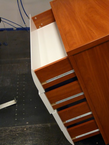 komoda%20mil%C3%A1no2