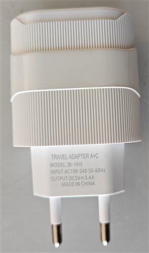 cestovný adaptér 2